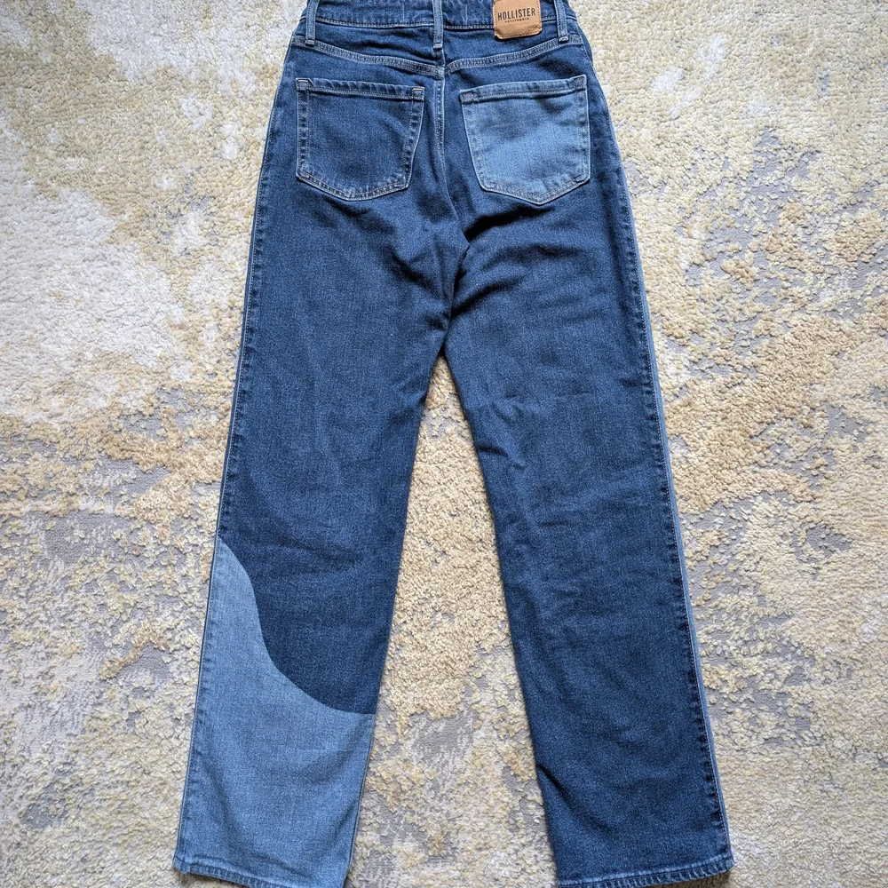 Hollister Two-Tone Contrast Jeans Sz 3R – High Rise Straight Leg Denim - Picture 3 of 7
